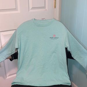 Long sleeve tee shirt